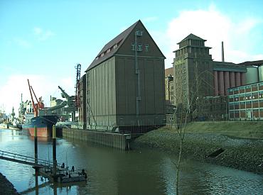 Der Holzhafen in der heutigen Überseestadt