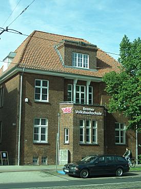 Die Villa an der Gröpelinger Heerstraße wird heute als Volkshochschule genutzt