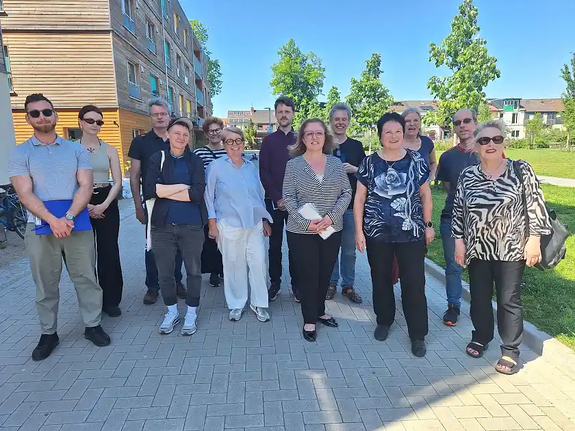 Zusehen ist die Gruppe, welche den Stadtteil Walle besichtigt hat